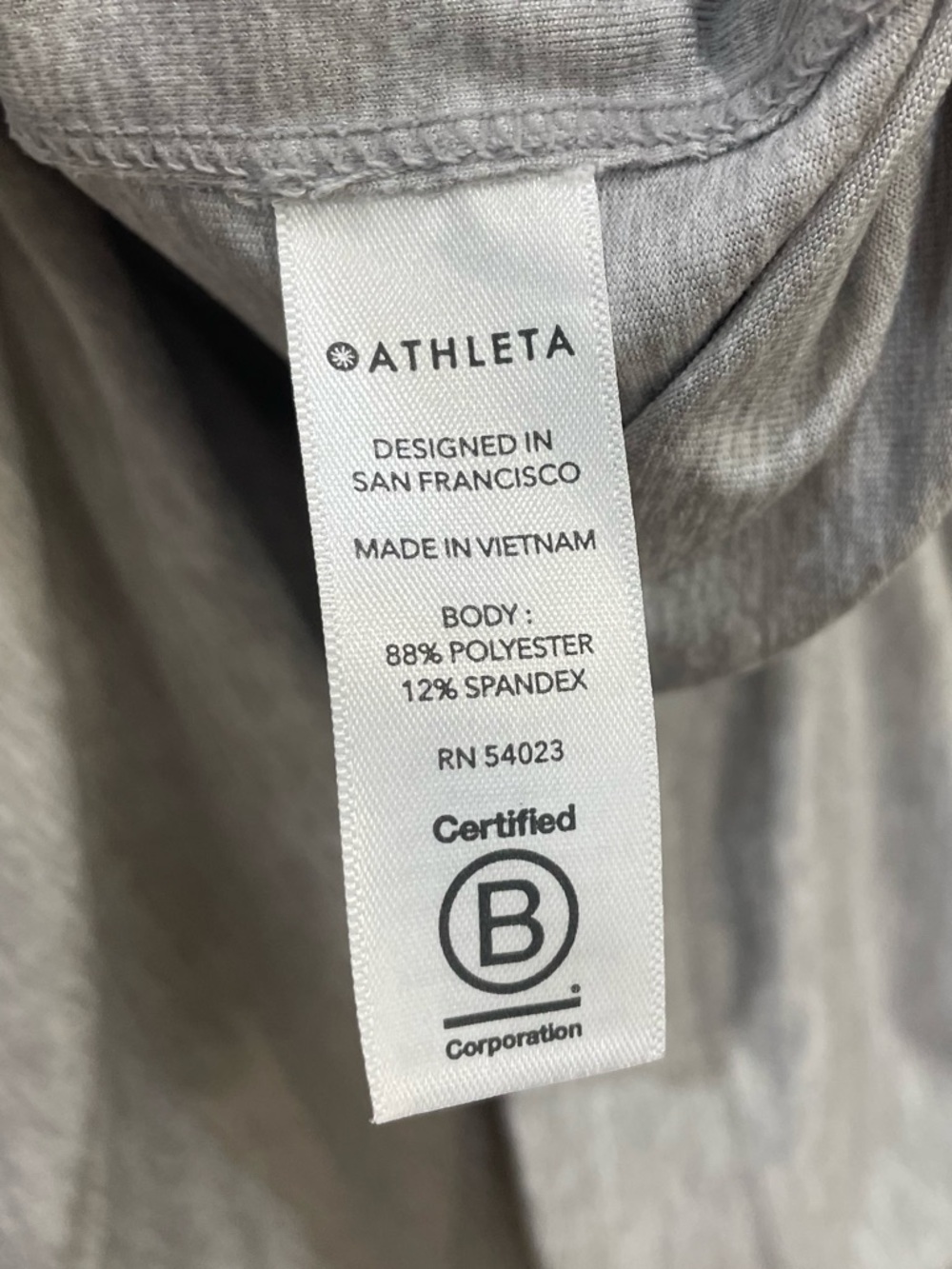 ATHLETA Uptempo Top Gray Long Sleeve Thumbholes Athleisure Performance Yoga Gym - Picture 8 of 9